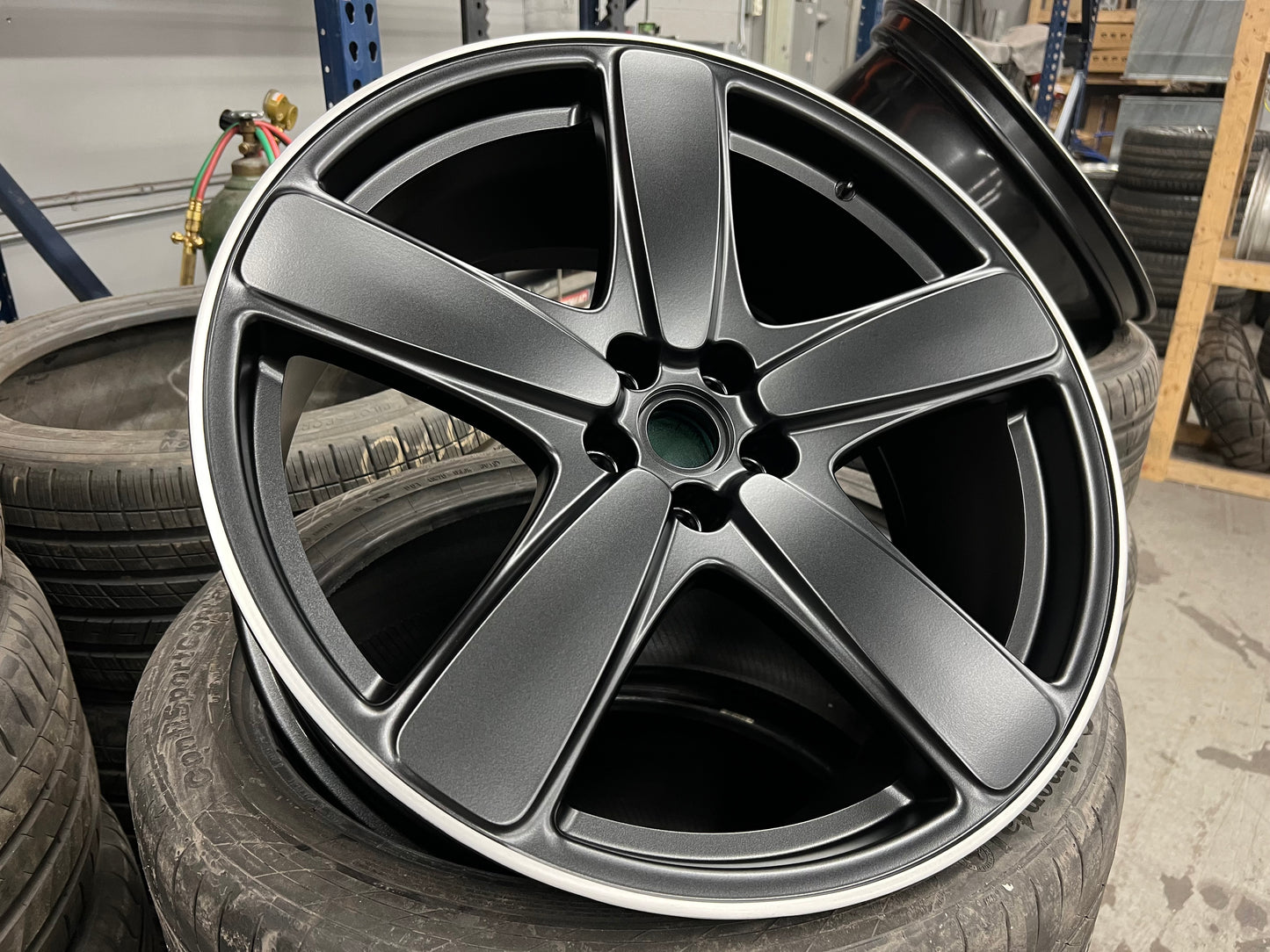 Porsche Macan OEM 21" Sport Classic Wheels - Color & Tire Options
