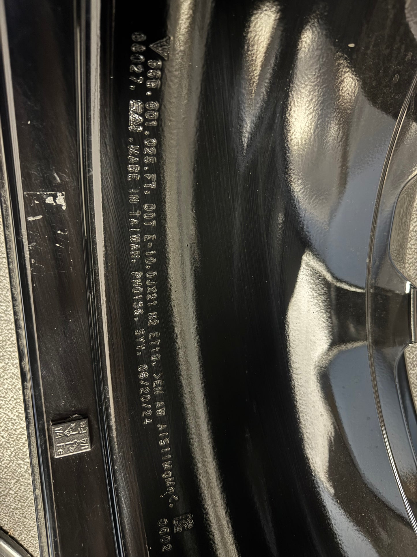 OEM FORGED 21" Porsche Macan GT Design Wheels: Choose your Color!, Tire Options